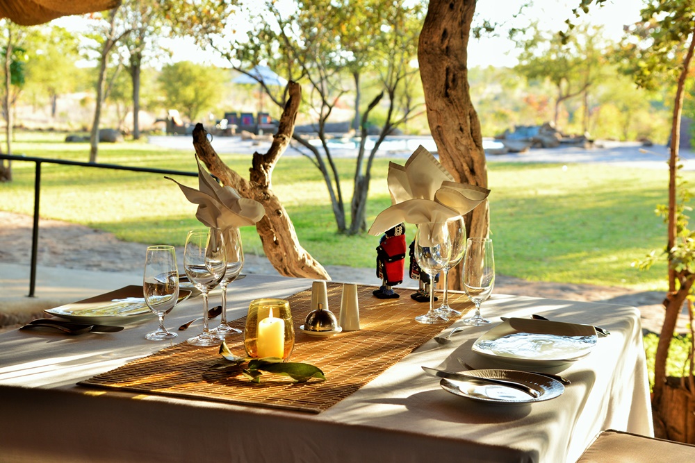 Dining with a view at Wildtrack Safari Eco lodge